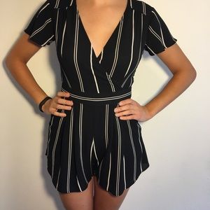 Striped Romper WITH POCKETS !